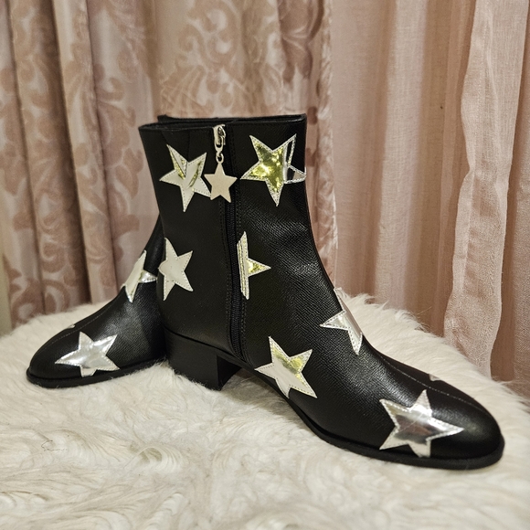 MCLC - Black Stars Booties - BRAND NEW - Size: 10 Retail $100 - Picture 5 of 6